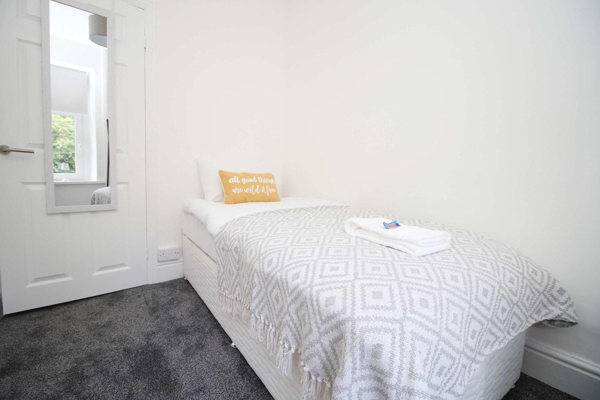 Norton Terrace Charming Home In The Beautiful Afan Forest By Staystaycations Port Talbot Exterior foto
