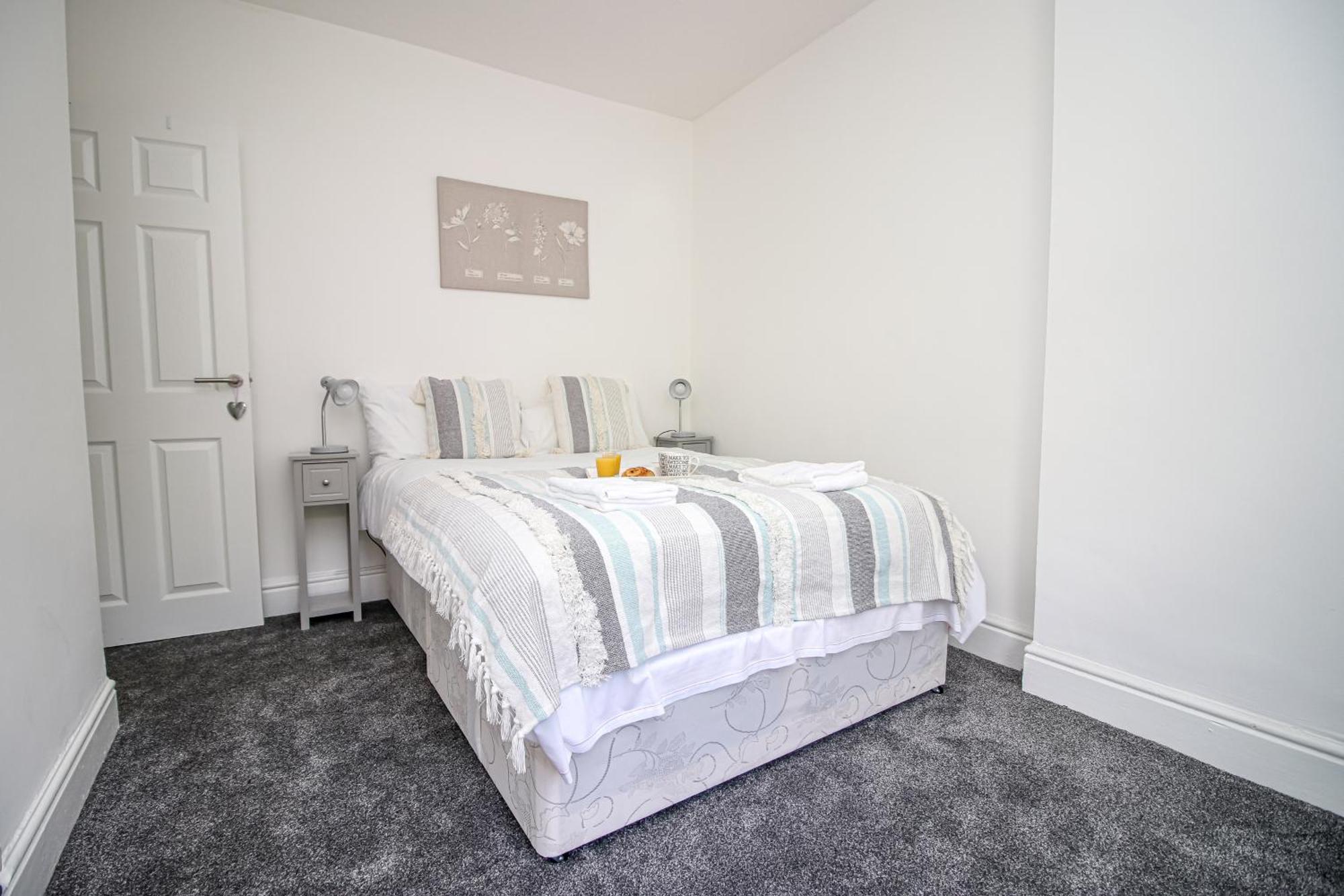 Norton Terrace Charming Home In The Beautiful Afan Forest By Staystaycations Port Talbot Exterior foto